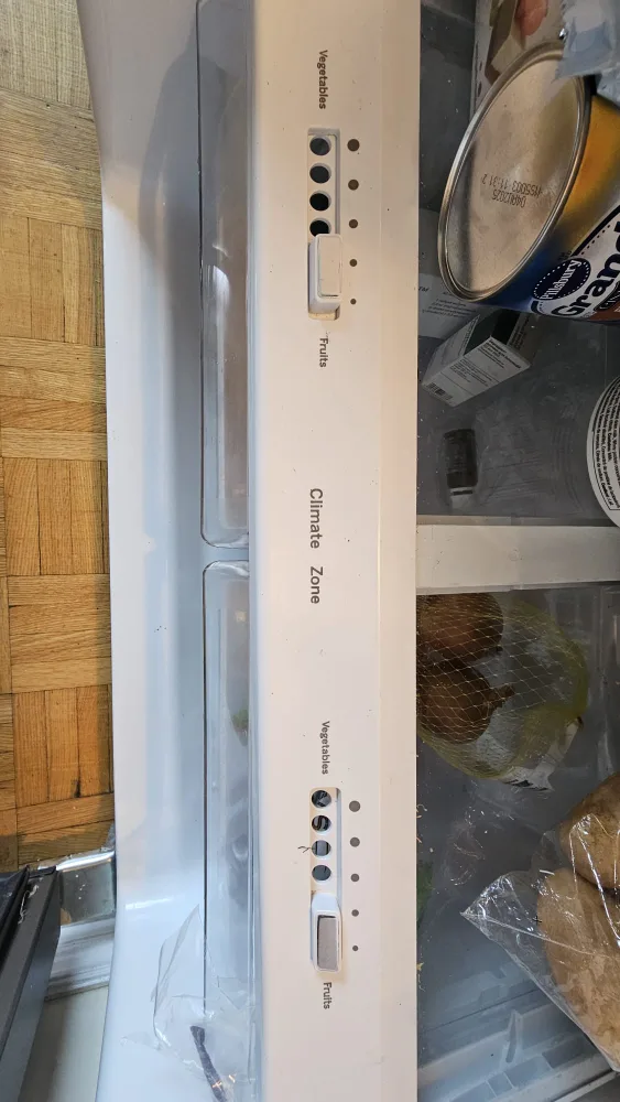 GE GTE18GMHMRES Refrigerator image indicator(4)