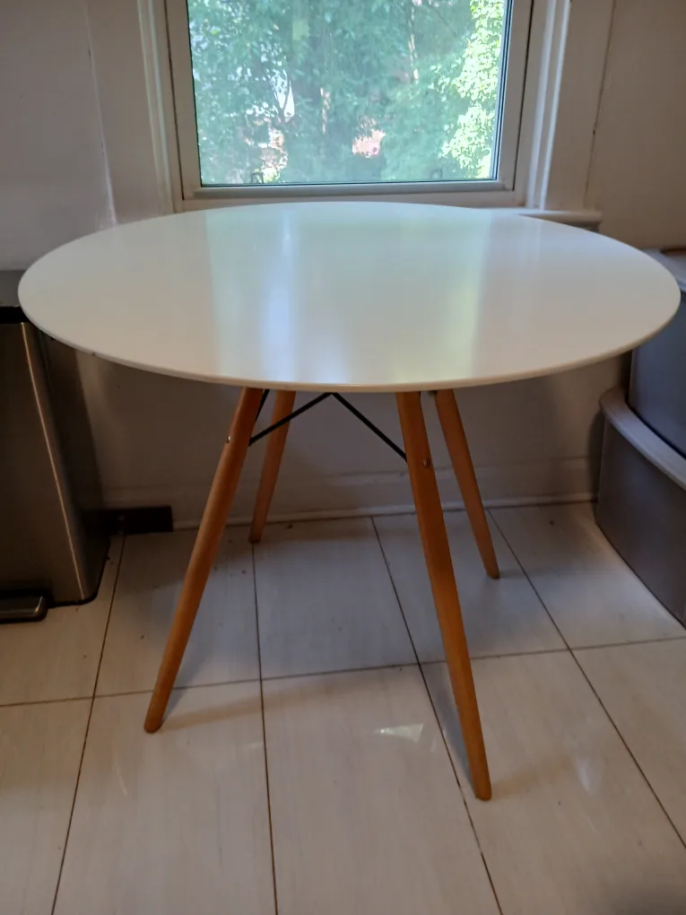 Round Dining Table - White, 35 inches thumbnail