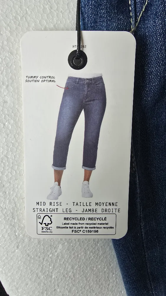Brand new Santana capri jeans mid foe sale only $19 image indicator(4)
