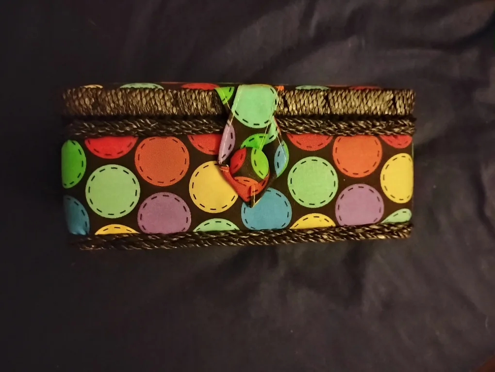 NEW!! SINGER POLKADOT SMALL SEWING BASKET thumbnail