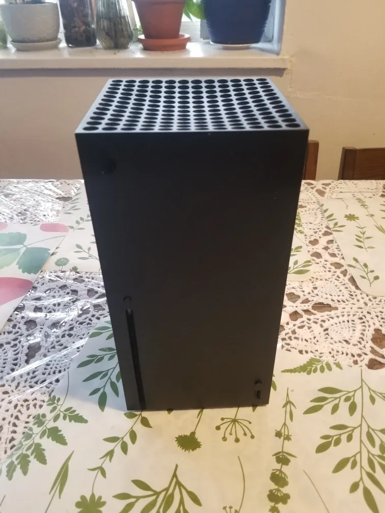 Xbox Series X 1TB Console Bundle with 6 Games and Accessories image indicator(4)