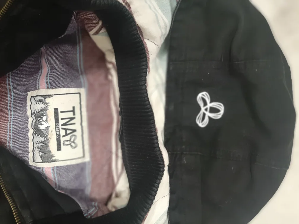 TNA Black XS Jacket image indicator(2)