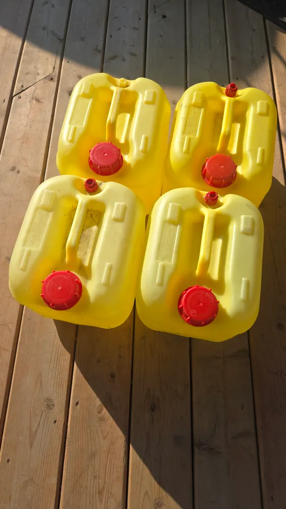 chlorine jugs 10L thumbnail