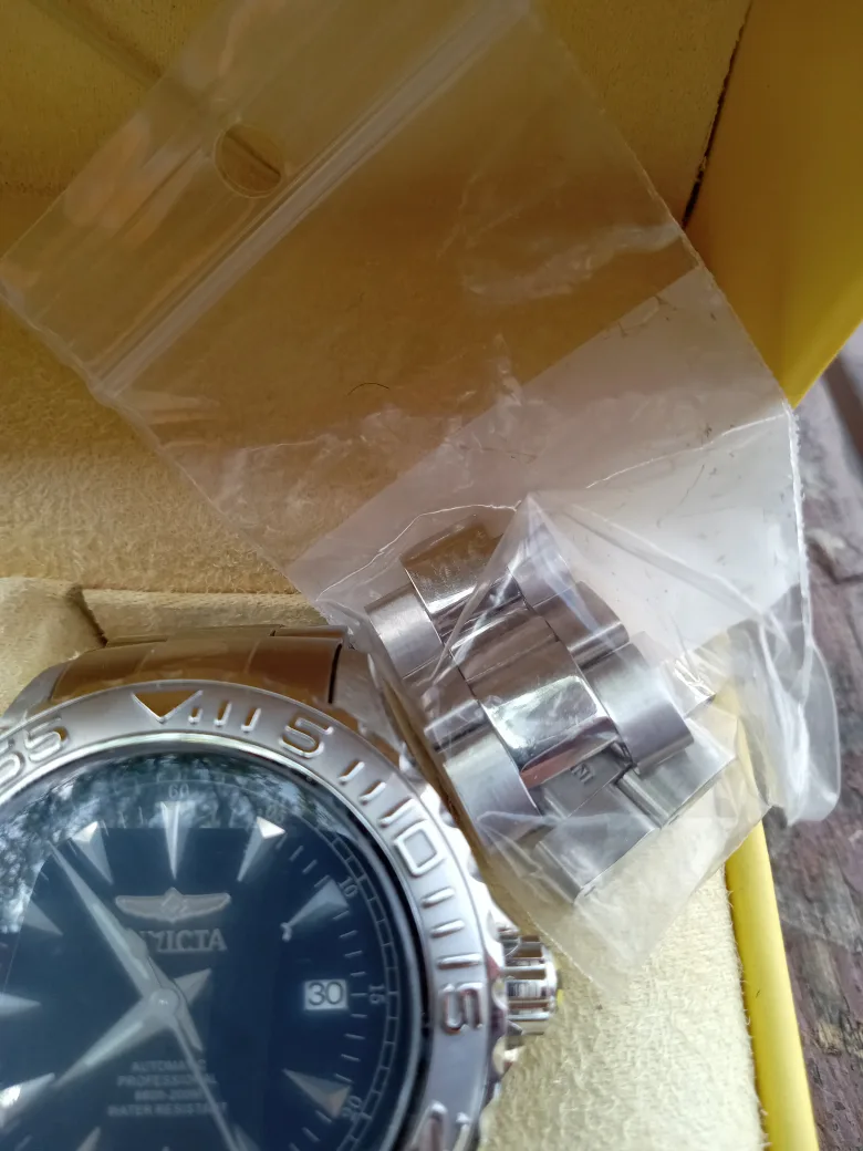 Invicta Automatic Professional 660ft Watch image indicator(6)