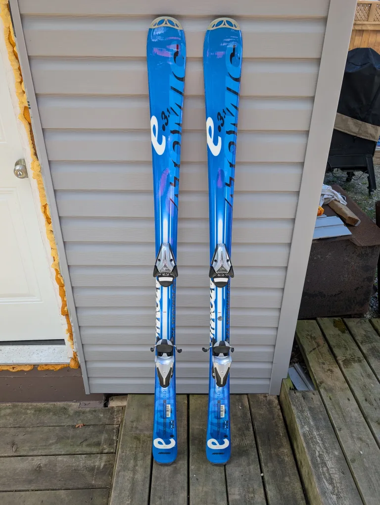 158cm Atomic Downhill Skis & Bindings For Sale thumbnail