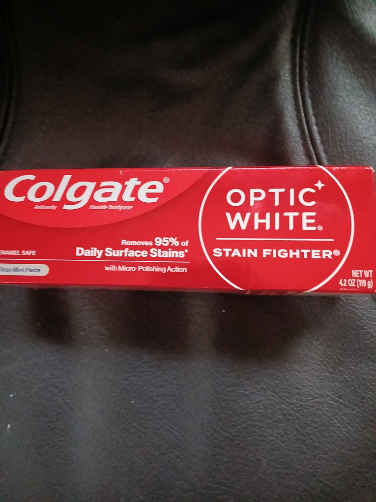 Colgate Optic White Stain Fighter Toothpaste