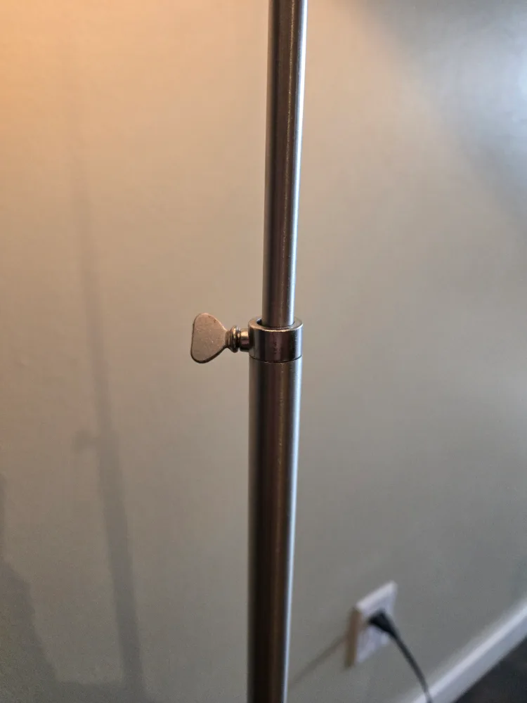 Adjustable Height Floor Lamp image indicator(3)