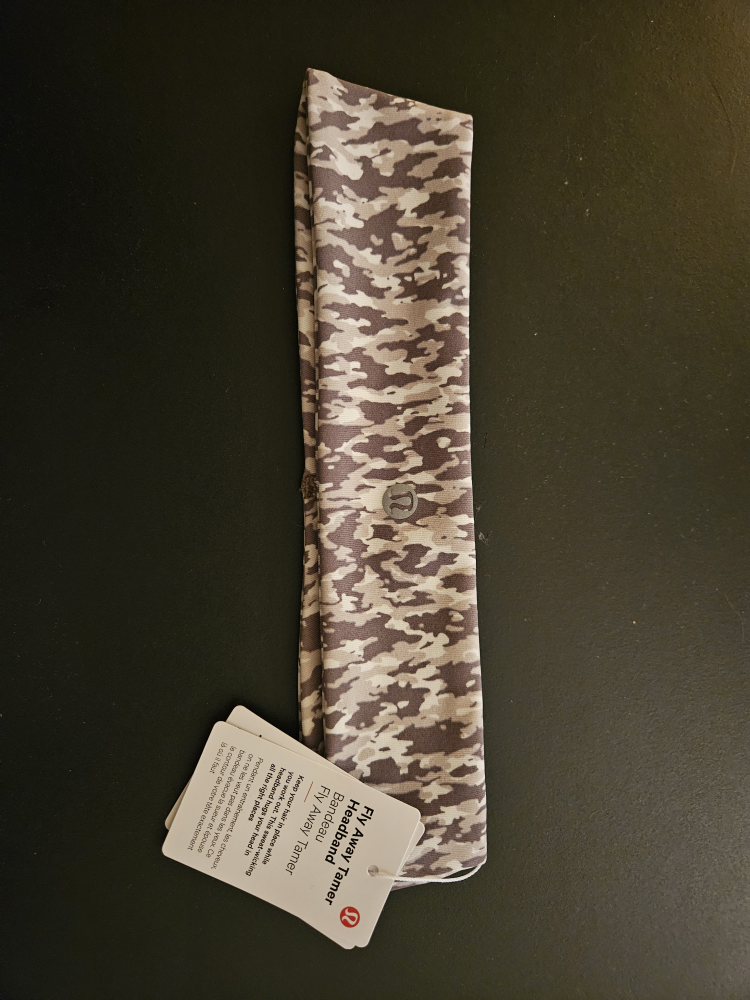Lululemon Fly Away Tamer Headband - photo 2