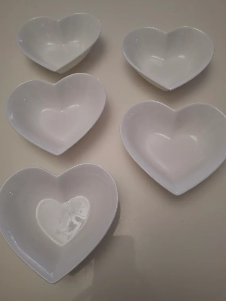 Heart Shaped Bowls (Set of 5) thumbnail
