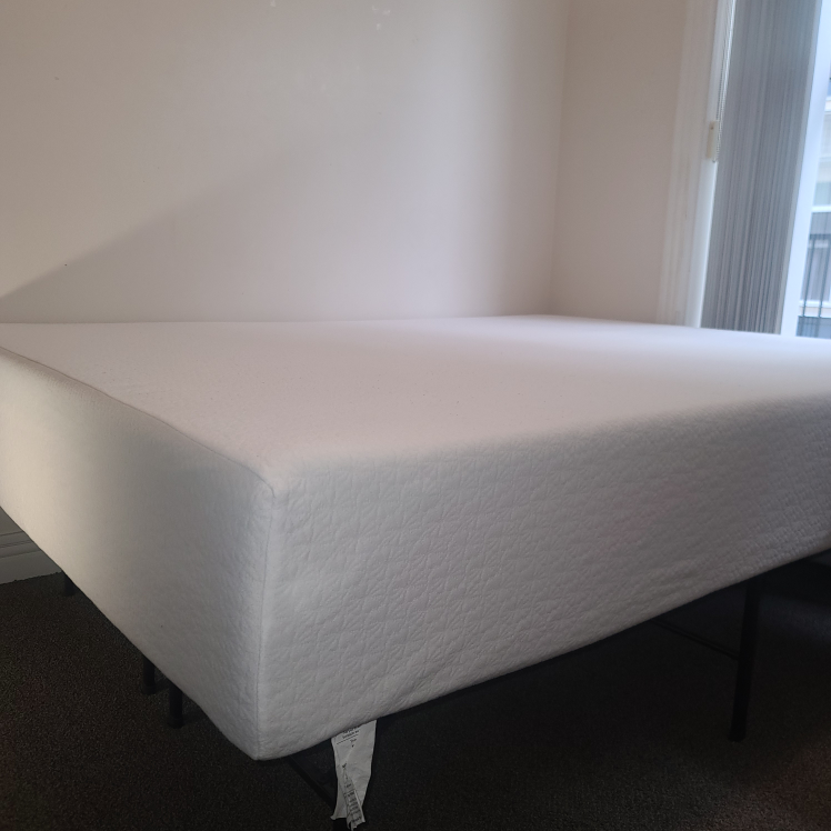 Queen Mattress with Metal Frame 12 Inch Memory Foam Mattress