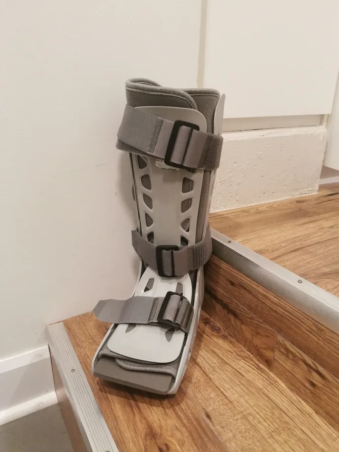 Aircast Boot - Size Medium