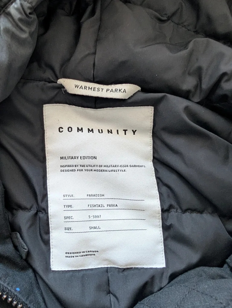 Aritzia West Parka Black Winter Coat image indicator(6)