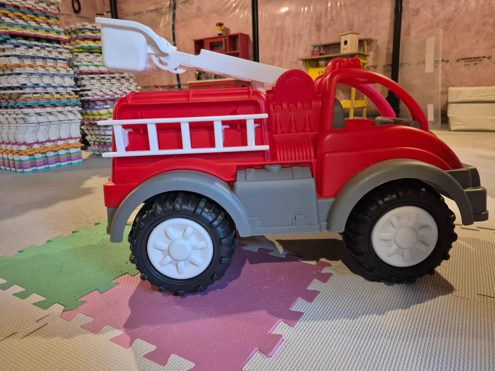 Red Plastic Toy Firetruck image indicator(2)