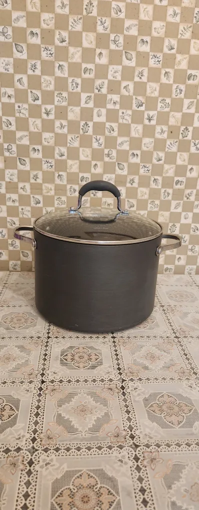 Oneida Stock Pot with Lid image indicator(3)