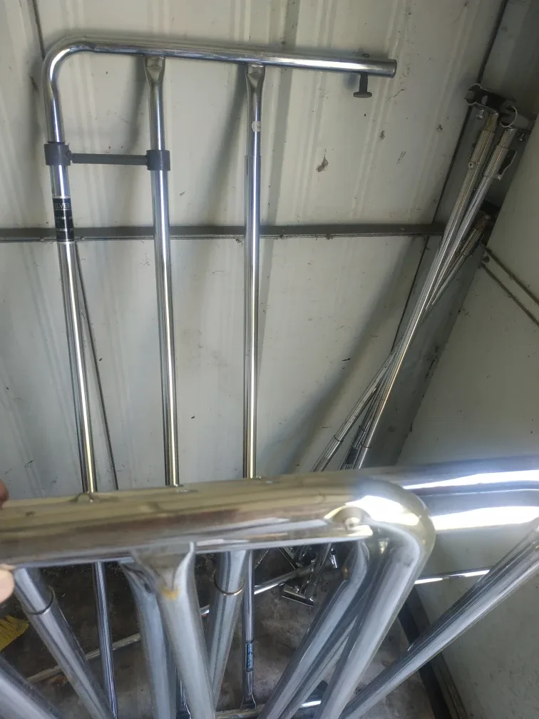 Chromes bed rails image indicator(2)