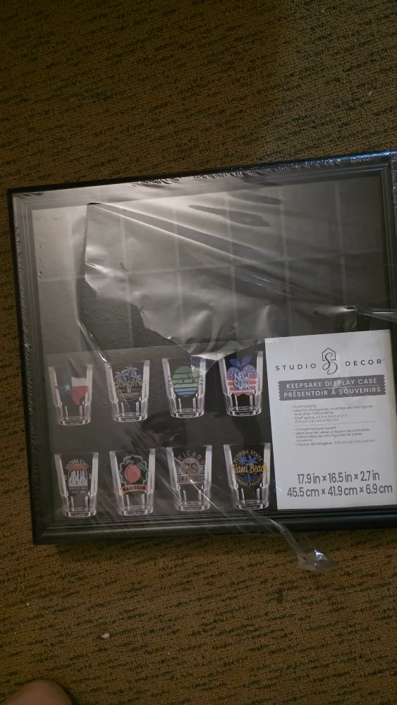 Studio Décor Keepsake Display Case - NEW! image indicator(2)