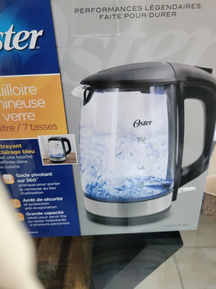 Oster 1.7L Illuminated Glass Kettle - New in Box! thumbnail