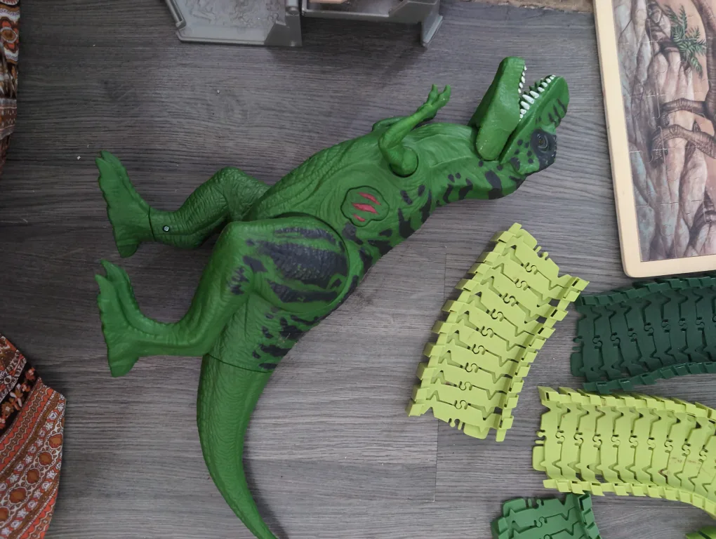 Dinosaur Toy Set with Track, Dinosaurs, and Accessories image indicator(2)