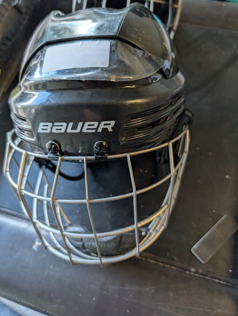 Bauer BHH2100 Hockey Helmet - Size Small