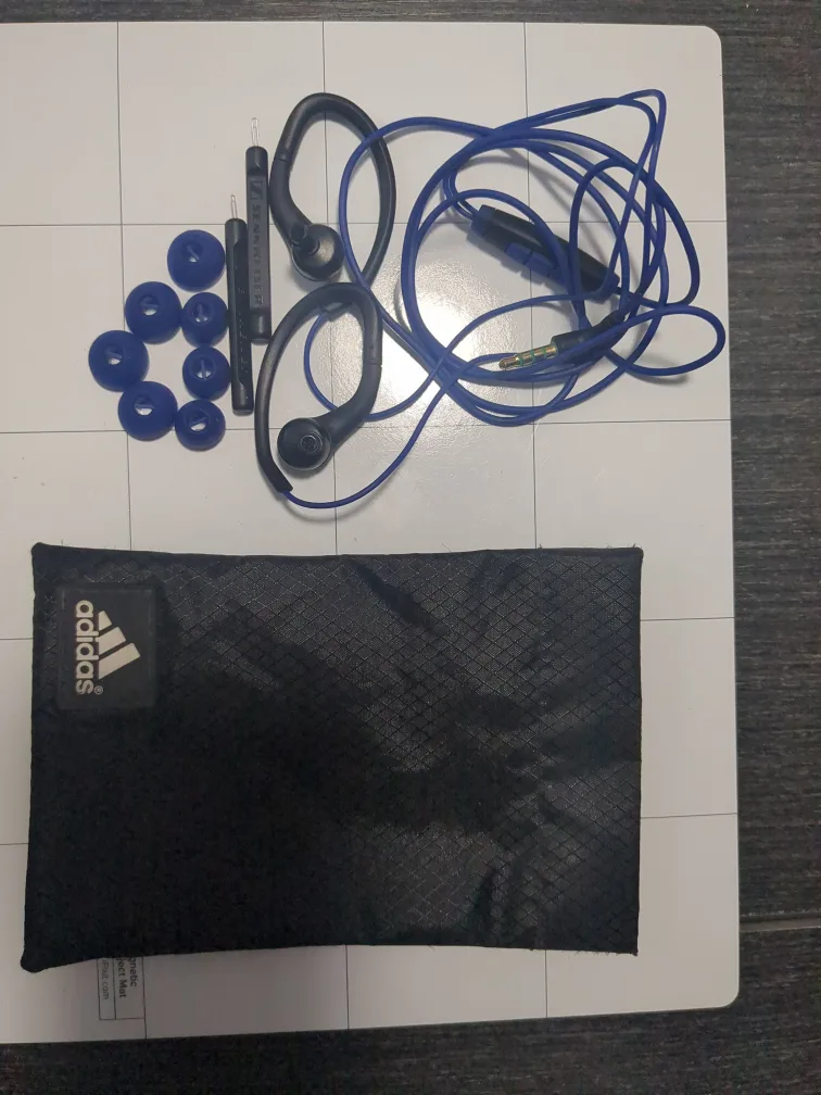 Sennheiser Adidas OCX 686 Sports Earphones thumbnail