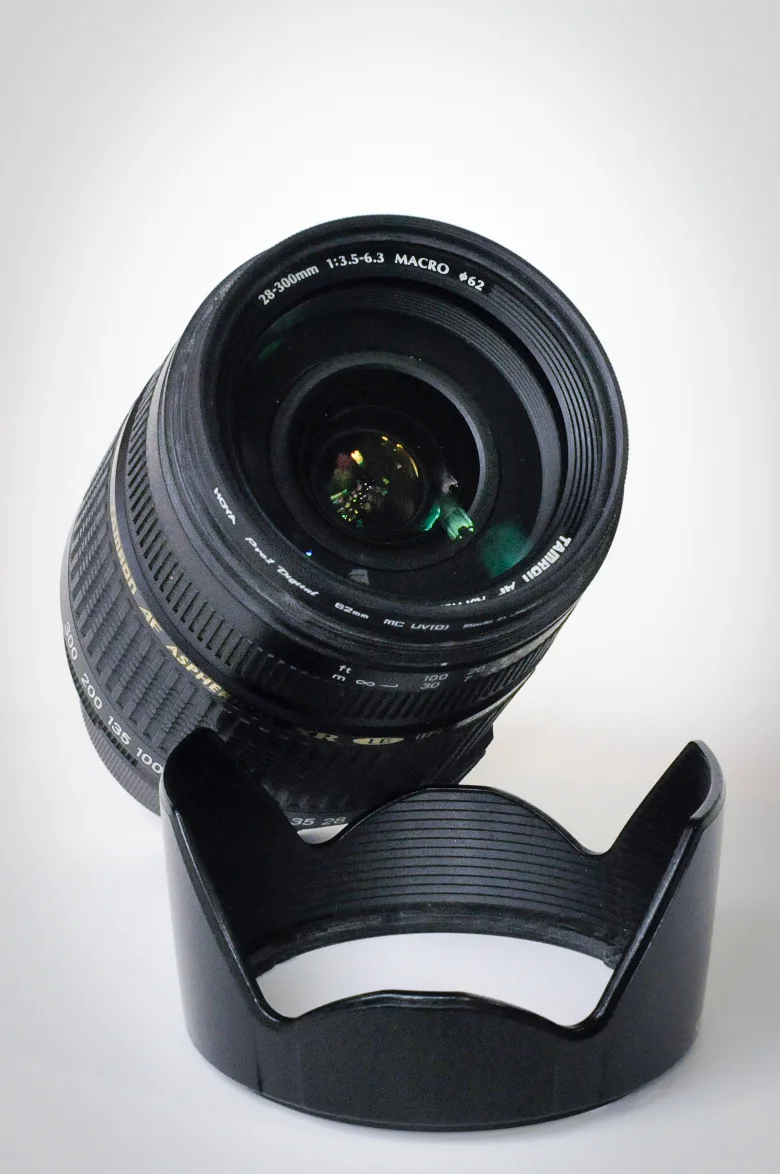 Tamron 28-300mm Lens with Lowepro Bag thumbnail