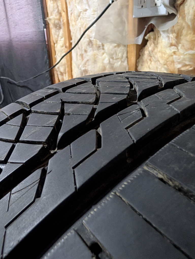 (4)-235/40R19 Falken Ziex Ze960 A/S All Season Tires - photo 4