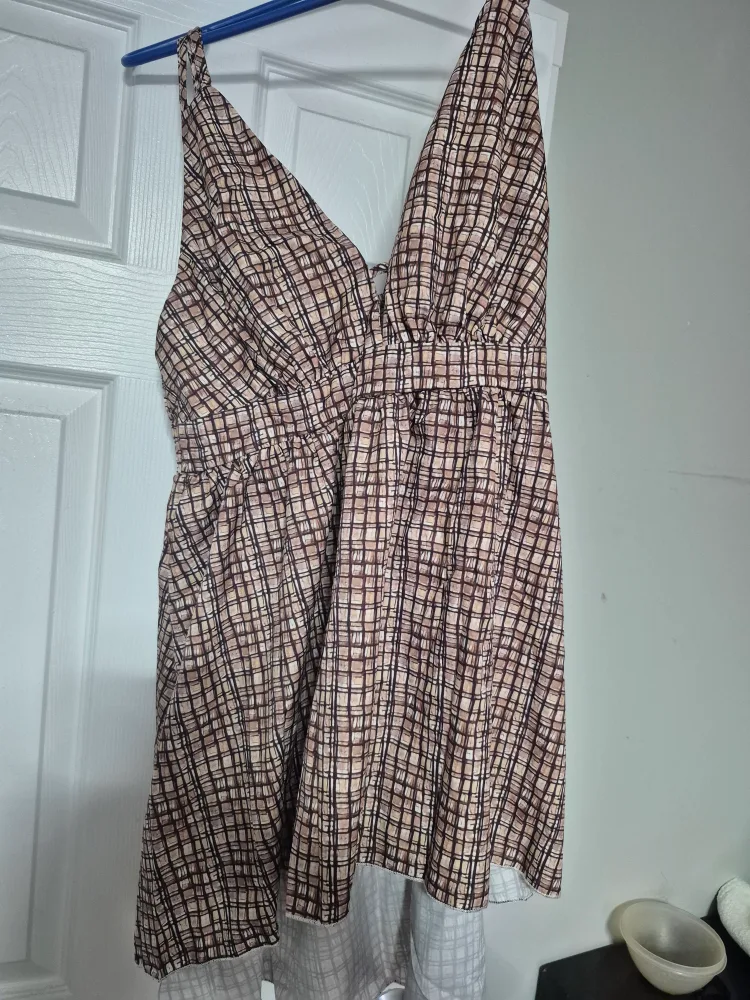 Bohemian Mini Dress - V-Neck, Checkered Pattern image indicator(3)