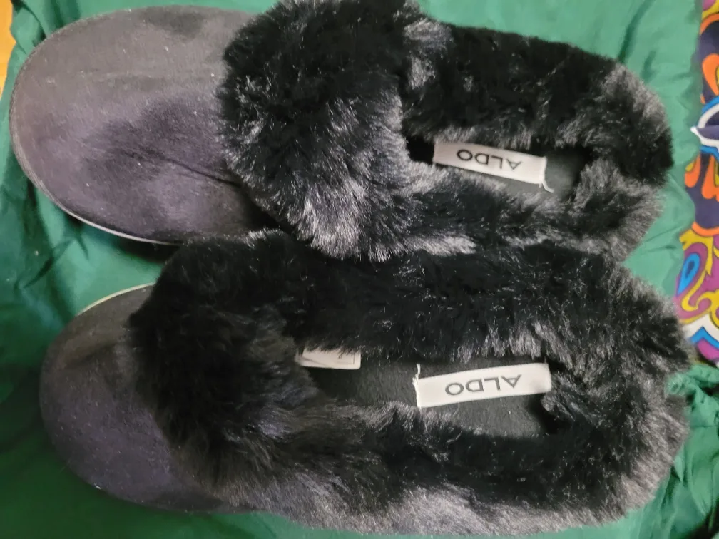 ALDO Black Faux Fur Slippers - Size 37 thumbnail