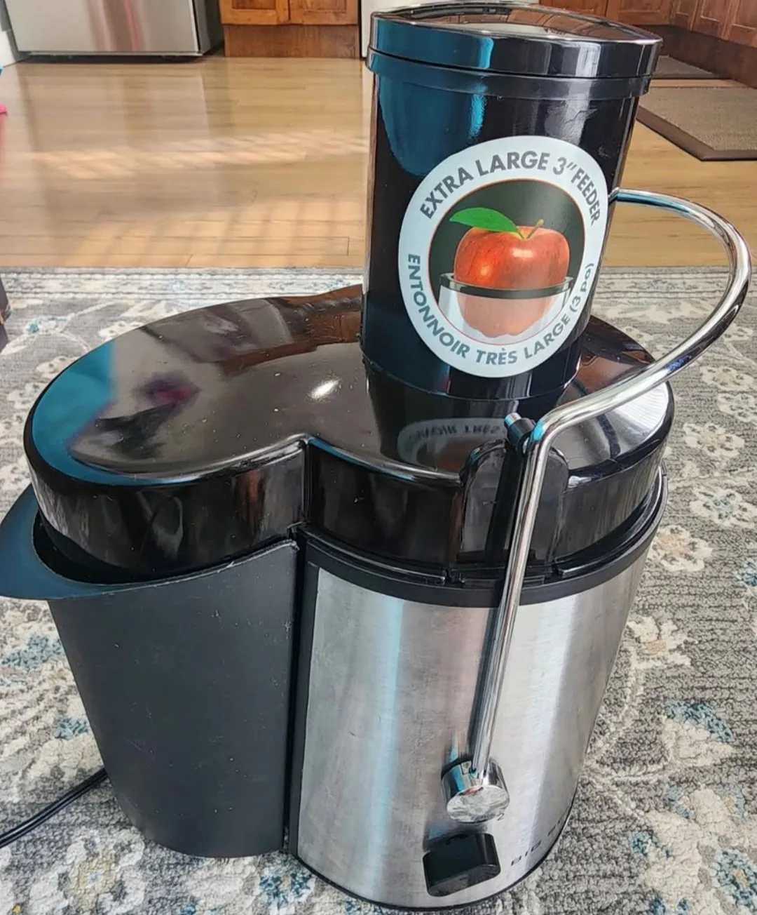 Big Boss Juicer - Stainless Steel & Black image indicator(3)