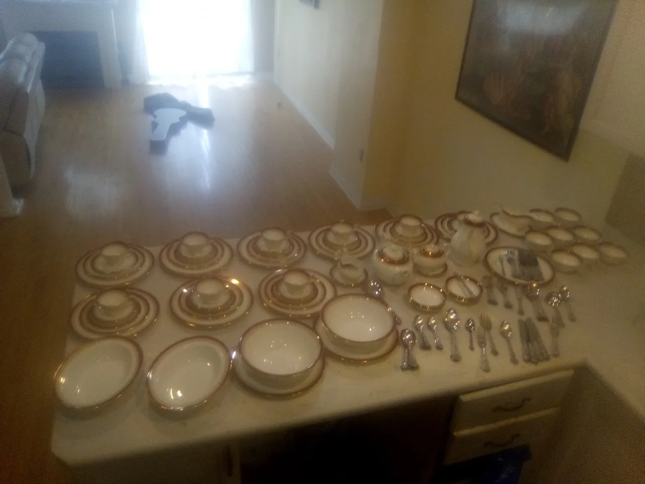 Royal Doulton Durham Fine China Set image indicator(2)