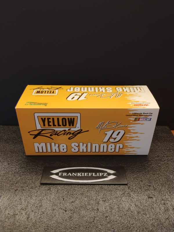 Mike Skinner #19 Yellow Freight 1999 Monte Carlo - photo 2