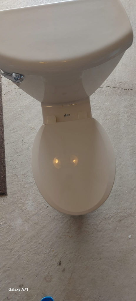 American Standard Beige Toilet - photo 4