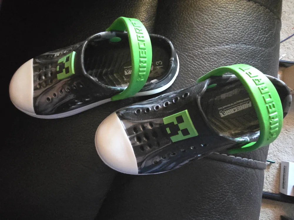 Minecraft Kids' Clogs - Size 13 thumbnail