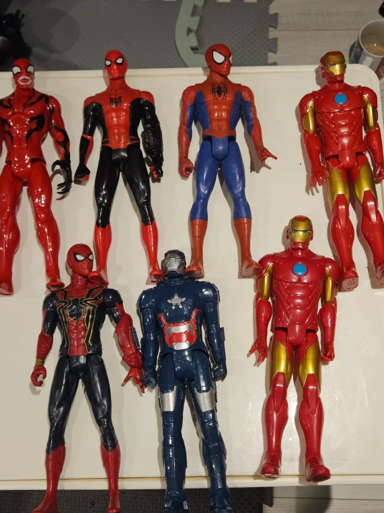 Marvel Action Figures - Spiderman & Iron Man thumbnail