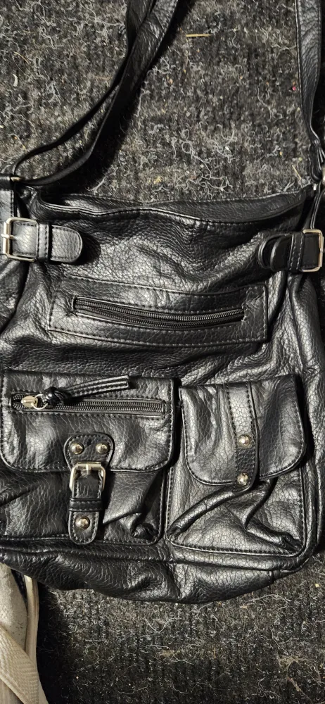 G Large Black Faux Leather Shoulder Bag thumbnail