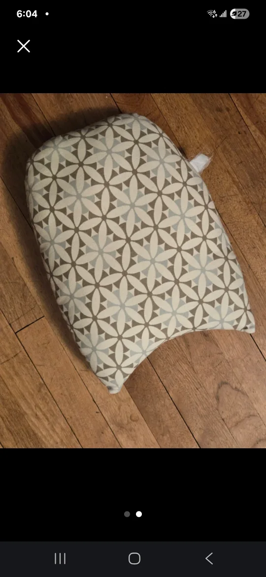 free small owl pillow image indicator(2)