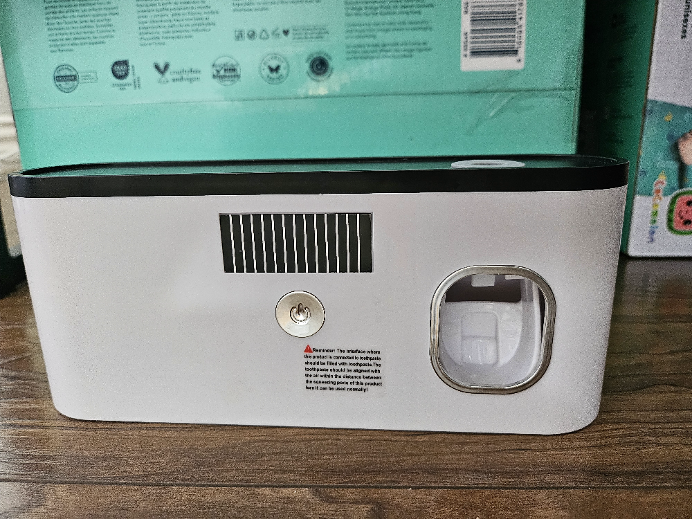 Intelligent Toothbrush Holder - photo 4