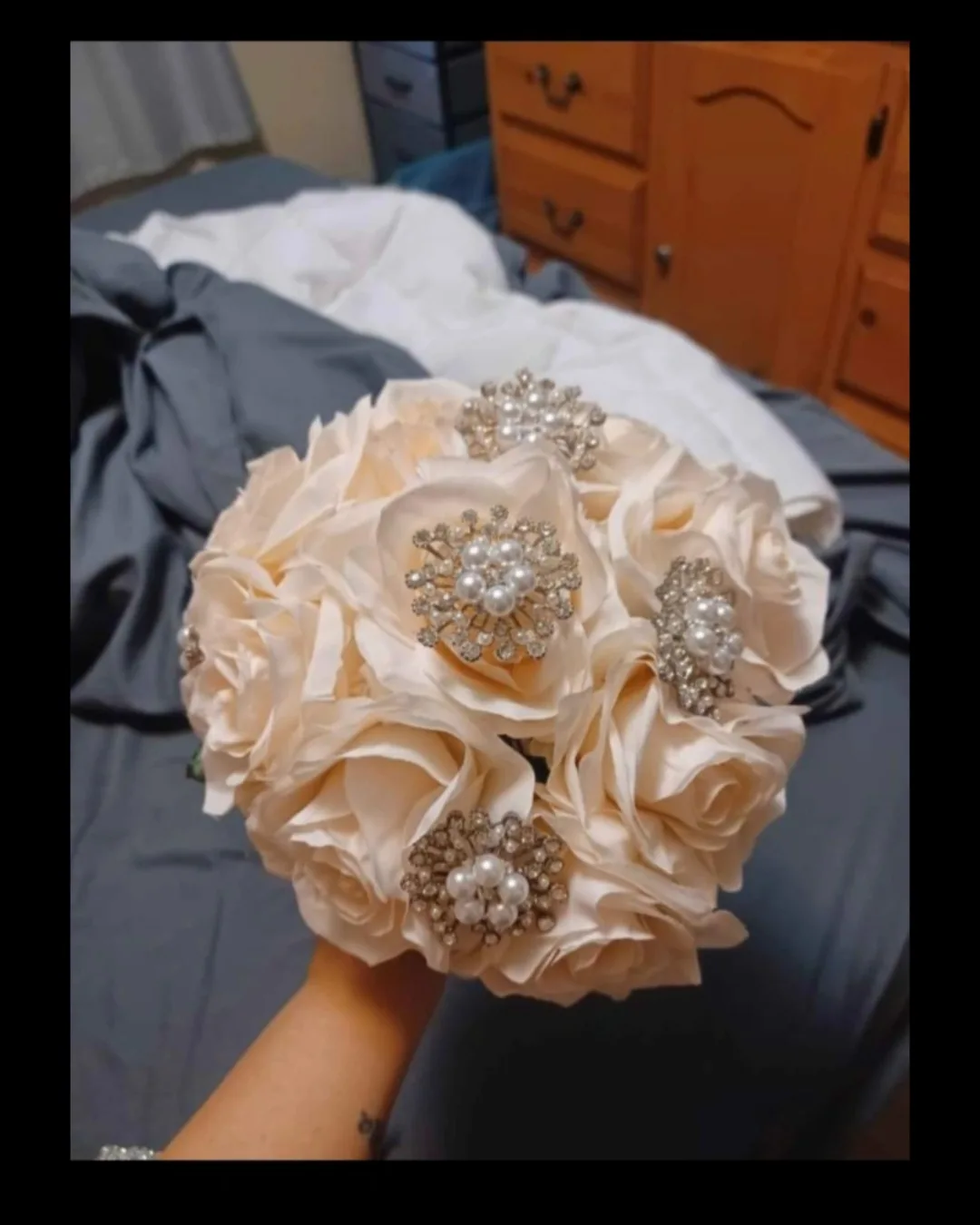 wedding bouquets image indicator(2)