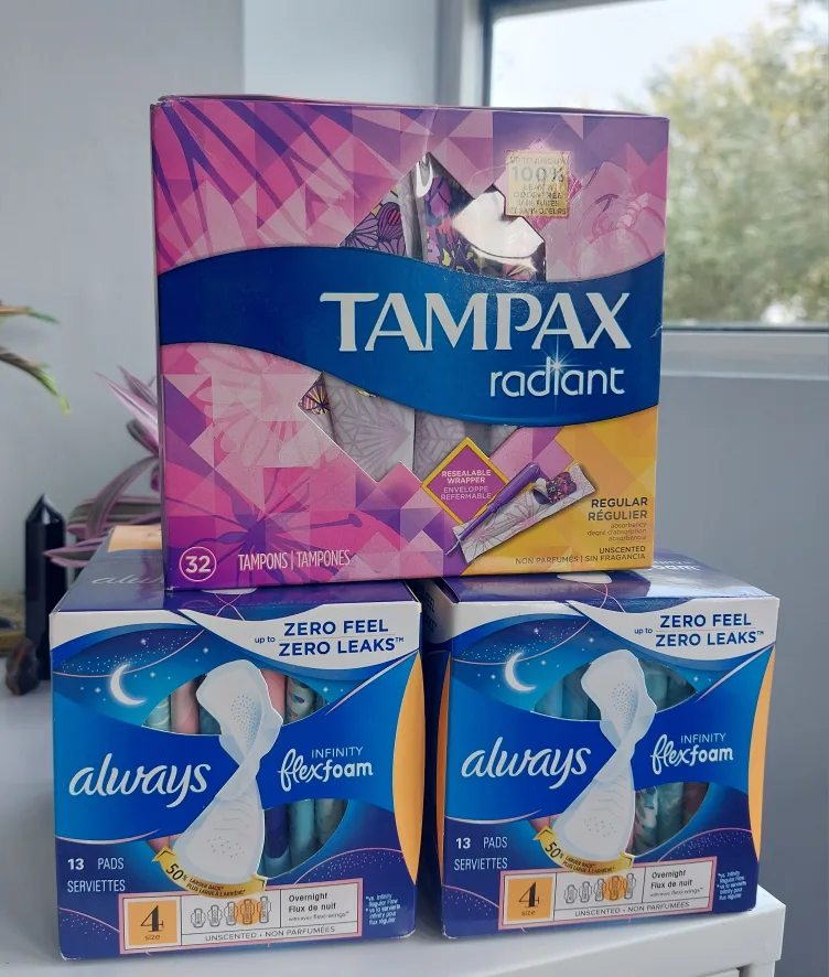Tampax Radiant Tampons & Always Pads thumbnail