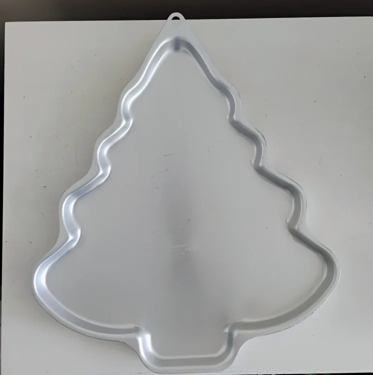 Wilton Christmas Tree Baking Pan thumbnail