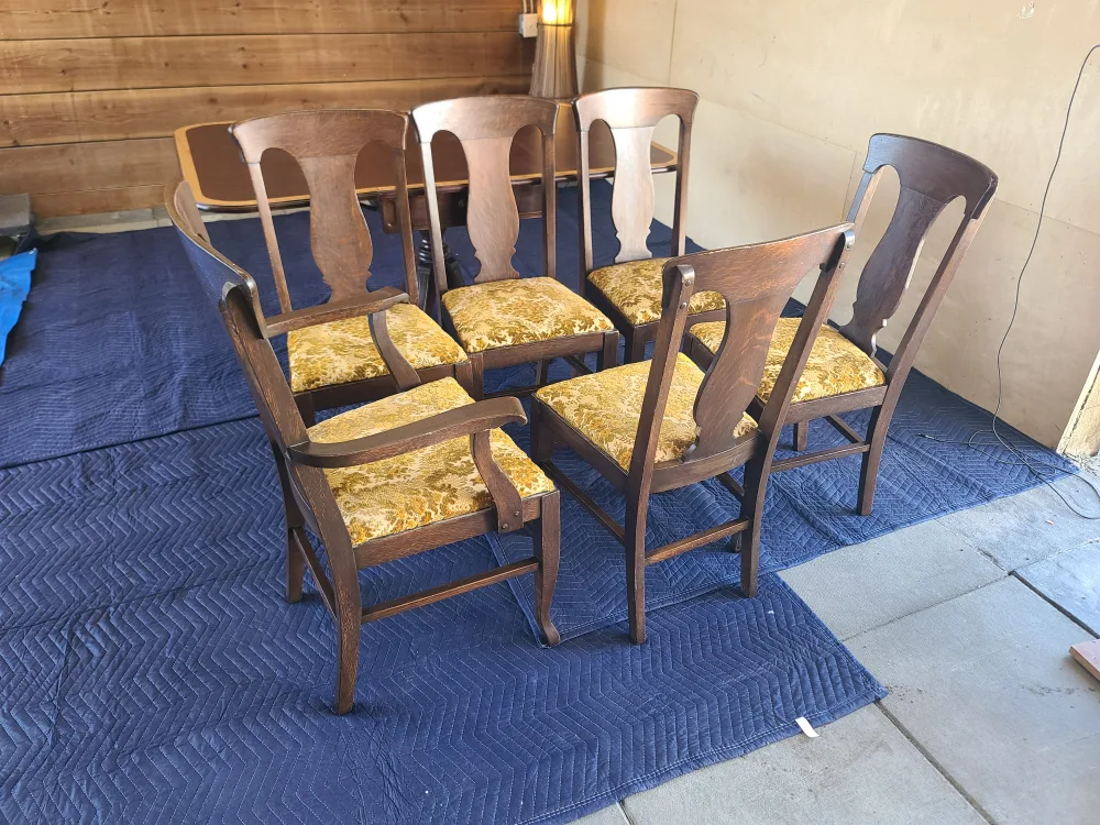 Antique Dining Table with 6 Chairs image indicator(4)