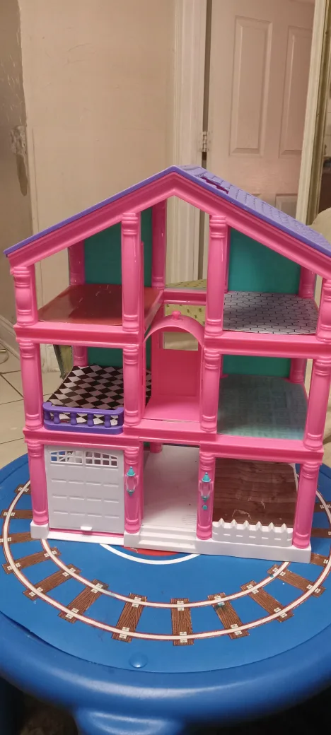 Dollhouse - Pink & Purple image indicator(2)