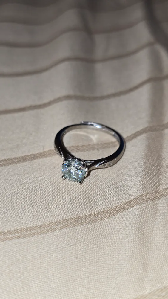 Adjustable Silver Moissanite Ring image indicator(2)