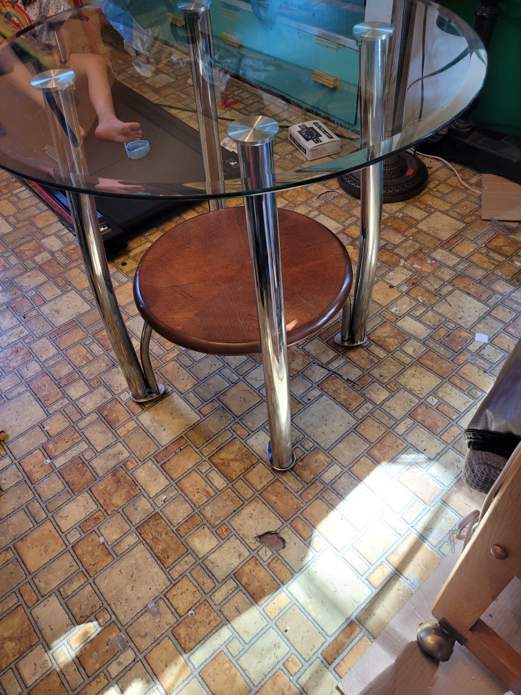 Glass top end tables - photo 4