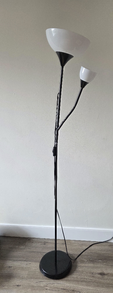 Black Floor Lamp with Reading Light - photo 3