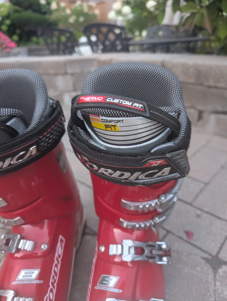 Nordica Ski Boots - Size 26 - 26.5 (mens 8.5/womens 9.5) image indicator(6)