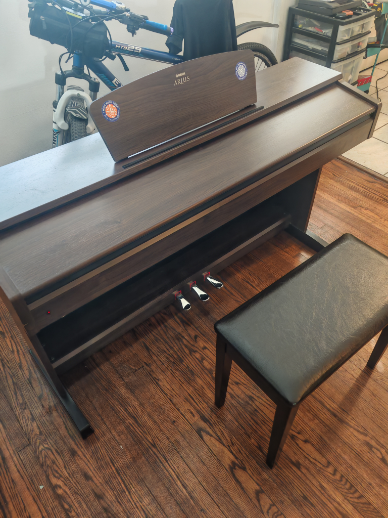 Yamaha Arius Digital Piano with Bench