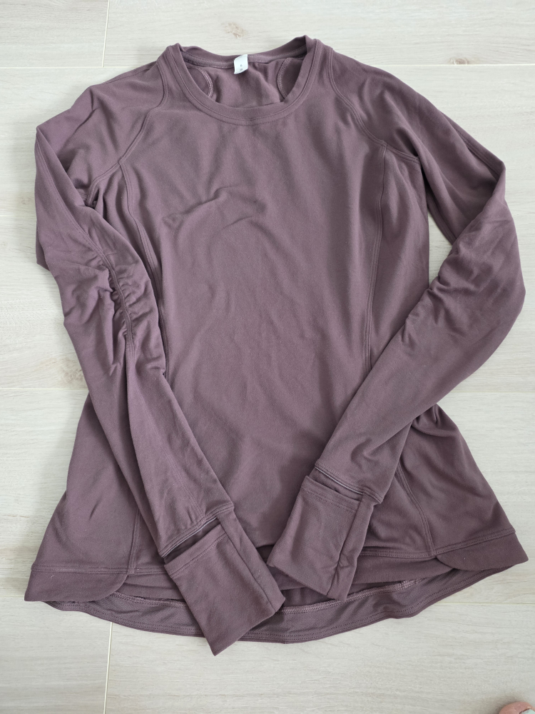 Lululemon Long Sleeve Top, Size 6 - photo 2