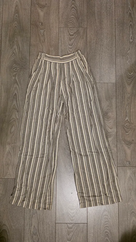 Striped Wide Leg Pants thumbnail