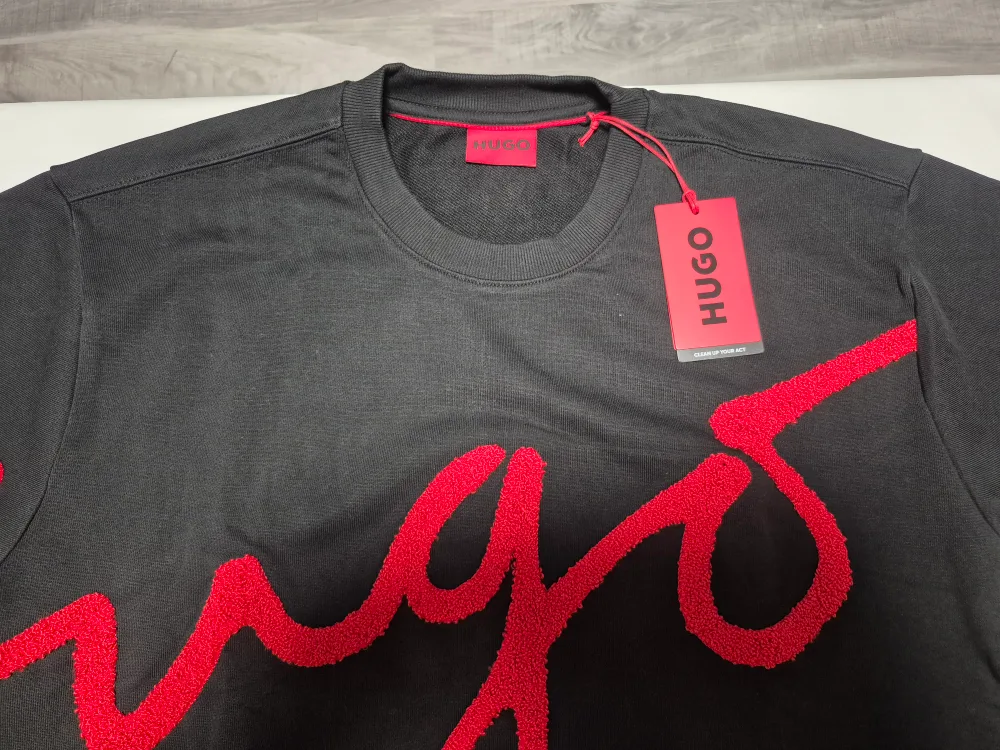 New HUGO Black Sweatshirt thumbnail